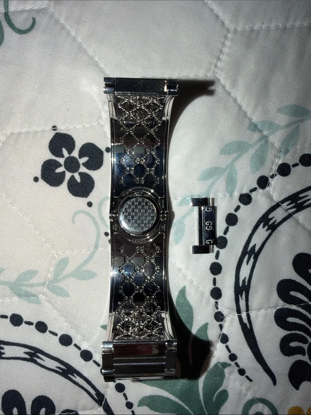Gucci Silver Logo Bangle Smart Bracelet